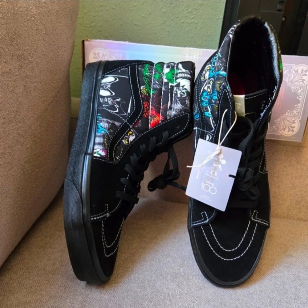 Vans Disney 100 Villains Sk8 Hi Mens Black Out Villain Pictures 102025 - Picture 2 of 12